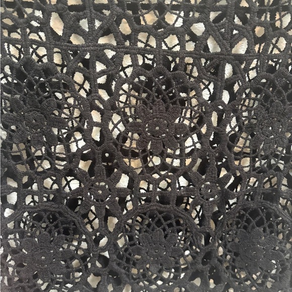 Black Long Sleeved Crocheted Top - Picture 6 of 6